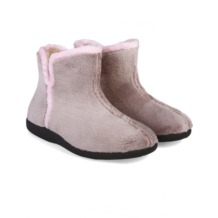 Zapatillas de casa tipo bota niebla.