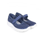 Zapatillas color jeans con tira