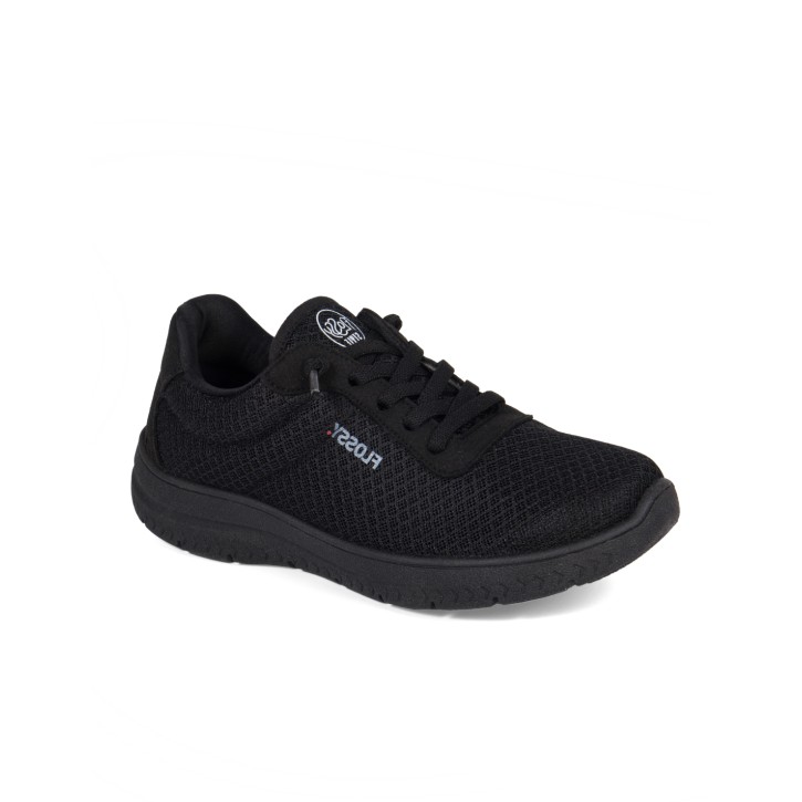 Zapatillas color negro con cordones