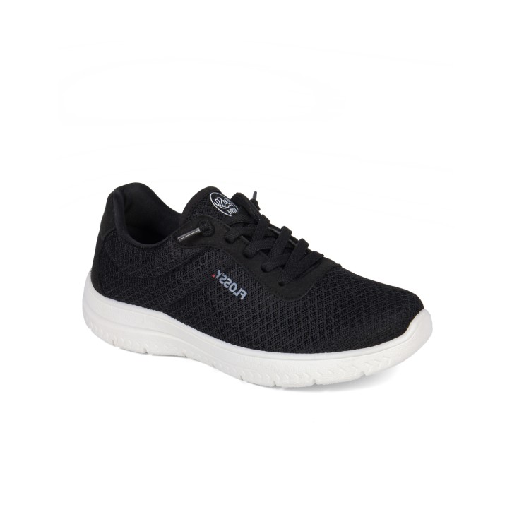 Zapatillas color negro sin cordones