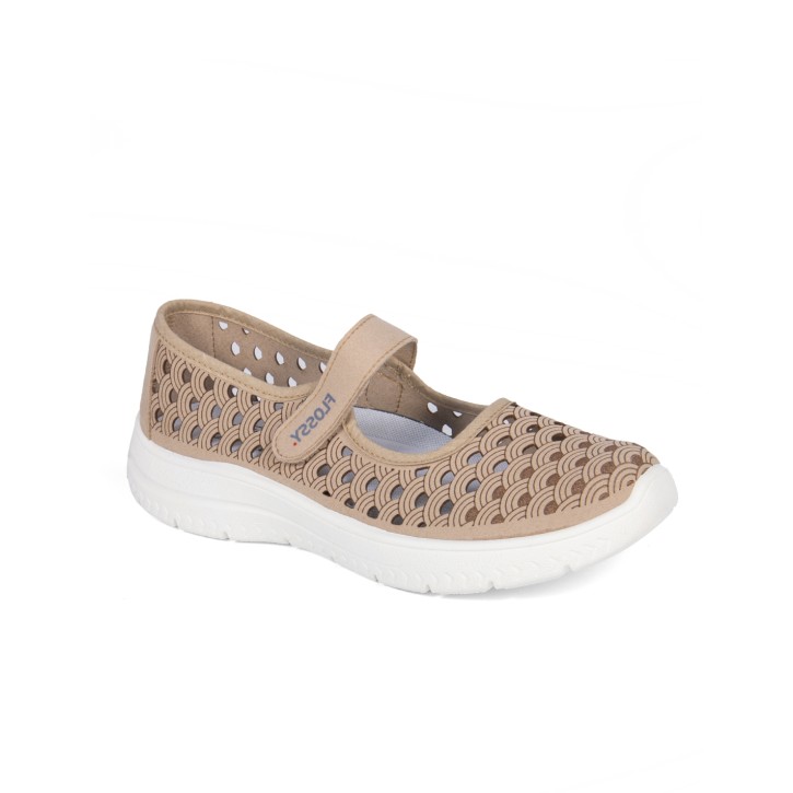 Zapatillas color arena con tira