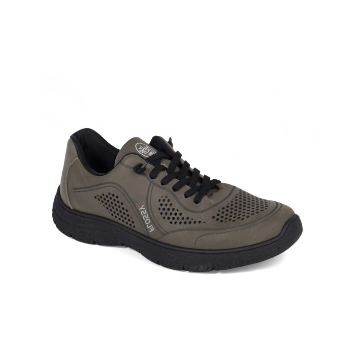 Zapatillas deportivas con perforaciones...